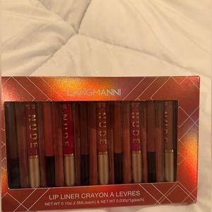 Great bundle of lipsticks and liners new in box